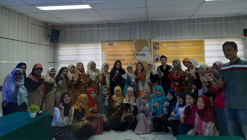 Training Lesson Study Kindergarten Teachers at Universitas Pendidikan Indonesia